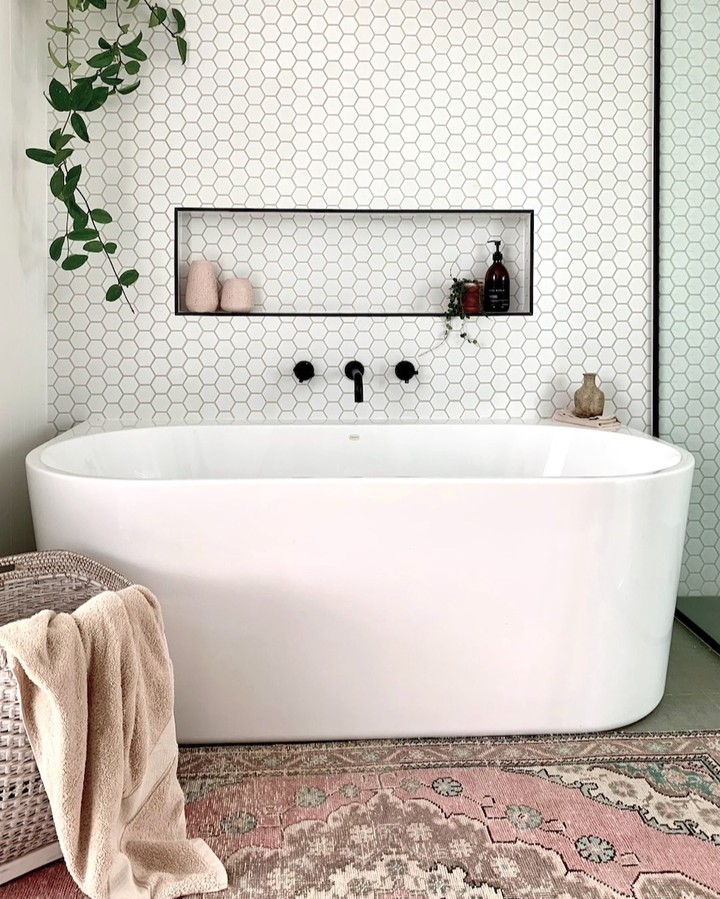Happy Mother's Day to all of the Moms/Mums out there!

We hope you are being pampered by your loved ones...
And if not, pour the 🍷,run the 🛁, and lock the 🚪.

Love from @newtonandkay 
.
.
.
.
.
#mothersday #bath #selfcare #familylove #pamperyourself #interiordesign #nz #nzinteriordesign #nzinteriors #bathroom #wine